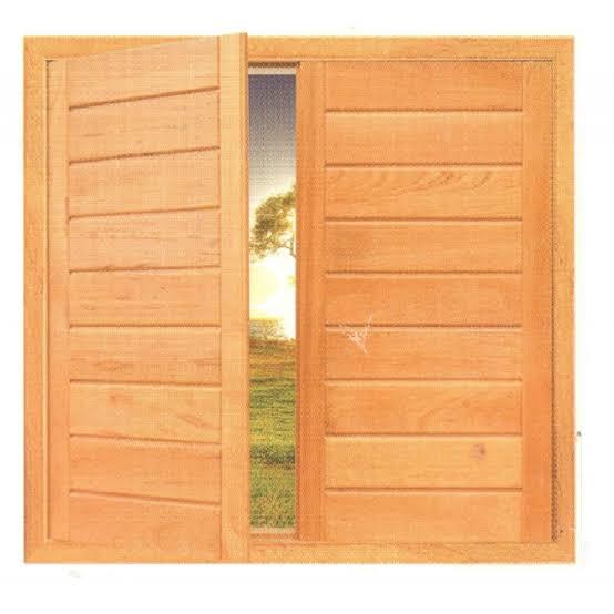 Janela de madeira maciça (modelos diversos, tamanho padrão)